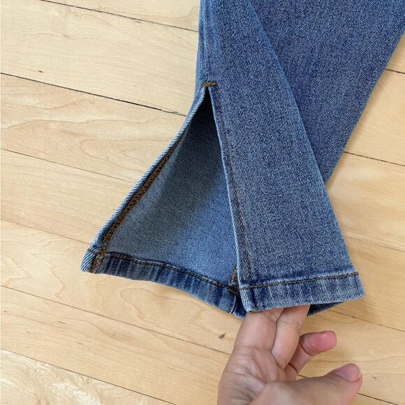 Kittenish Straight Leg Split Side Hems High Waist Jeans Small - Picture 11 of 13